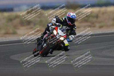 media/Sep-11-2022-SoCal Trackdays (Sun) [[81b7e951af]]/Turn 16 (945am)/